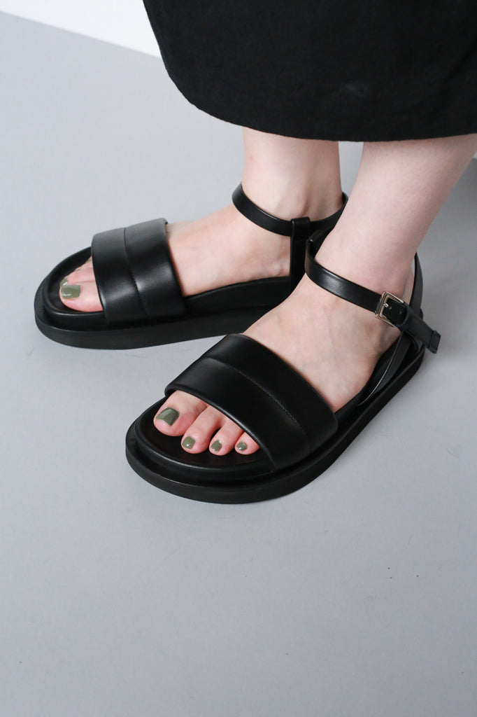 volume sandals